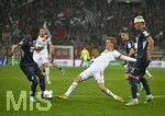 10.04.2026, Fussball 1. Bundesliga 2025/2026, 29.Spieltag, FC Augsburg - TSG 1899 Hoffenheim, in der WWK-Arena Augsburg. v.l. Bazoumana Toure (TSG 1899 Hoffenheim) , Anton Kade (FC Augsburg) und Andrei Kramaric (TSG 1899 Hoffenheim) und Albian Hajdari (TSG 1899 Hoffenheim) 
 

