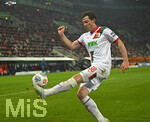 10.04.2026, Fussball 1. Bundesliga 2025/2026, 29.Spieltag, FC Augsburg - TSG 1899 Hoffenheim, in der WWK-Arena Augsburg. Michael Gregoritsch (Augsburg) am Ball. 
 

