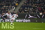 10.04.2026, Fussball 1. Bundesliga 2025/2026, 29.Spieltag, FC Augsburg - TSG 1899 Hoffenheim, in der WWK-Arena Augsburg. Alexis Julian Claude-Maurice (FC Augsburg) führt den Elfmeter aus, und verschießt in
 

