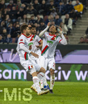 10.04.2026, Fussball 1. Bundesliga 2025/2026, 29.Spieltag, FC Augsburg - TSG 1899 Hoffenheim, in der WWK-Arena Augsburg. re: Alexis Julian Claude-Maurice (FC Augsburg) hat den entscheidenden Elfmeter verschossen und ärgert sich masslos.