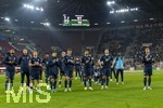 10.04.2026, Fussball 1. Bundesliga 2025/2026, 29.Spieltag, FC Augsburg - TSG 1899 Hoffenheim, in der WWK-Arena Augsburg. Frust bei den Hoffenheimern nach dem Unentschieden, v.li: Kevin Akpoguma (TSG 1899 Hoffenheim), Alexander Prass (TSG 1899 Hoffenheim), Fisnik Asllani (TSG 1899 Hoffenheim),  Ozan Kabak (TSG 1899 Hoffenheim), Robin Hranac (TSG 1899 Hoffenheim),