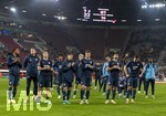 10.04.2026, Fussball 1. Bundesliga 2025/2026, 29.Spieltag, FC Augsburg - TSG 1899 Hoffenheim, in der WWK-Arena Augsburg. Frust bei den Hoffenheimern nach dem Unentschieden, v.li: Kevin Akpoguma (TSG 1899 Hoffenheim), Alexander Prass (TSG 1899 Hoffenheim), Andrei Kramaric (TSG 1899 Hoffenheim), Fisnik Asllani (TSG 1899 Hoffenheim),  Ozan Kabak (TSG 1899 Hoffenheim), Robin Hranac (TSG 1899 Hoffenheim),