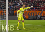 10.04.2026, Fussball 1. Bundesliga 2025/2026, 29.Spieltag, FC Augsburg - TSG 1899 Hoffenheim, in der WWK-Arena Augsburg. Torwart Finn Dahmen (FC Augsburg)  