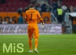 10.04.2026, Fussball 1. Bundesliga 2025/2026, 29.Spieltag, FC Augsburg - TSG 1899 Hoffenheim, in der WWK-Arena Augsburg. Torwart Oliver Baumann (TSG 1899 Hoffenheim) nachdenklicher Abgang 