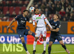 10.04.2026, Fussball 1. Bundesliga 2025/2026, 29.Spieltag, FC Augsburg - TSG 1899 Hoffenheim, in der WWK-Arena Augsburg. v.li: Ozan Kabak (TSG 1899 Hoffenheim), Alexis Julian Claude-Maurice (FC Augsburg), Robin Hranac (TSG 1899 Hoffenheim) 