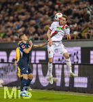 10.04.2026, Fussball 1. Bundesliga 2025/2026, 29.Spieltag, FC Augsburg - TSG 1899 Hoffenheim, in der WWK-Arena Augsburg. re: Arthur Chaves (FC Augsburg) Kopfball.