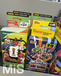 12.04.2026, Einzelhandel, ein Laden in Bad Wörishofen (Bayern) bietet Sammelhefte und Sammelbilder zur Fussball-WM 2026 in den USA an. Und Bundesliga 2025/2026. Match Attax