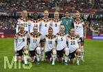 14.04.2026,  WM-Qualifikation Europa, Frauen 2026, 3.Spieltag, Deutschland - Österreich, im Max-Morlock-Stadion Nürnberg, Teamfoto
Vordere Reihe v.l. Vivien Endmann (Deutschland), Franziska Kett (Deutschland), Linda Dallmann (Deutschland) , Janina Minge (Deutschland) und Elisa Senß (Deutschland)  
Hintere Reihe v.l. Jule Brand (Deutschland), Nicole Anyomi (Deutschland), Rebecca Knaak (Deutschland), Sjoeke Nüsken (Deutschland), Torhüterin Ann-Katrin Berger (Deutschland) und Giulia Gwinn (Deutschland) 