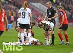 14.04.2026,  WM-Qualifikation Europa, Frauen 2026, 3.Spieltag, Deutschland - Österreich, im Max-Morlock-Stadion Nürnberg, Giulia Gwinn (Deutschland) angeschlagen am Boden