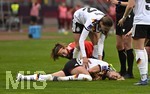 14.04.2026,  WM-Qualifikation Europa, Frauen 2026, 3.Spieltag, Deutschland - Österreich, im Max-Morlock-Stadion Nürnberg, Giulia Gwinn (Deutschland) angeschlagen am Boden