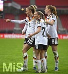 14.04.2026,  WM-Qualifikation Europa, Frauen 2026, 3.Spieltag, Deutschland - Österreich, im Max-Morlock-Stadion Nürnberg, jubeln um Vivien Endmann (Deutschland) 