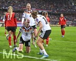 14.04.2026,  WM-Qualifikation Europa, Frauen 2026, 3.Spieltag, Deutschland - Österreich, im Max-Morlock-Stadion Nürnberg, v.l. Sjoeke Nüsken (Deutschland), Rebecca Knaak (Deutschland) und Larissa Mühlhaus (Deutschland) jubeln