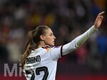 14.04.2026,  WM-Qualifikation Europa, Frauen 2026, 3.Spieltag, Deutschland - Österreich, im Max-Morlock-Stadion Nürnberg, Jule Brand (Deutschland) winkt.