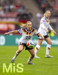 14.04.2026,  WM-Qualifikation Europa, Frauen 2026, 3.Spieltag, Deutschland - Österreich, im Max-Morlock-Stadion Nürnberg, Elisa Senß (Deutschland)  am Ball 