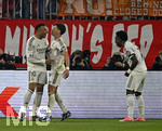 15.04.2026,  Fussball UEFA Championsleague 2025/2026: Viertelfinale Rückspiel,  FC Bayern München - Real Madrid, in der Allianz-Arena München, v.l. Kylian Mbappe (Real Madrid), Arda Güler (Real Madrid) und Vinicius Junior (Real Madrid) jubeln
  

