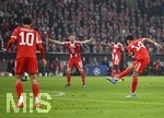15.04.2026,  Fussball UEFA Championsleague 2025/2026: Viertelfinale Rückspiel,  FC Bayern München - Real Madrid, in der Allianz-Arena München, Luis Diaz (FC Bayern München) zieht ab und trifft zum 3:3
  


