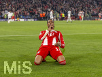 15.04.2026,  Fussball UEFA Championsleague 2025/2026: Viertelfinale Rückspiel,  FC Bayern München - Real Madrid, in der Allianz-Arena München, Torjubel nach dem 4:3 Siegtor von Michael Olise (FC Bayern München) 