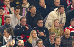 15.04.2026,  Fussball UEFA Championsleague 2025/2026: Viertelfinale Rückspiel,  FC Bayern München - Real Madrid, in der Allianz-Arena München, mitte: Mutter und Vater von Joshua Kimmich (FC Bayern München) 