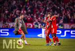 15.04.2026,  Fussball UEFA Championsleague 2025/2026: Viertelfinale Rückspiel,  FC Bayern München - Real Madrid, in der Allianz-Arena München, Torjubel v.li: Josip Stanisic (Bayern München), Luis Diaz (FC Bayern München), Dayot Upamecano (FC Bayern München), 