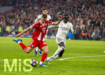 15.04.2026,  Fussball UEFA Championsleague 2025/2026: Viertelfinale Rückspiel,  FC Bayern München - Real Madrid, in der Allianz-Arena München, v.li: Josip Stanisic (Bayern München) gegen Ferland Mendy (Real Madrid) 