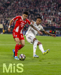 15.04.2026,  Fussball UEFA Championsleague 2025/2026: Viertelfinale Rückspiel,  FC Bayern München - Real Madrid, in der Allianz-Arena München, v.li:  Luis Diaz (FC Bayern München) gegen Eder Militao (Real Madrid) 