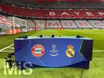 15.04.2026,  Fussball UEFA Championsleague 2025/2026: Viertelfinale Rückspiel,  FC Bayern München - Real Madrid, in der Allianz-Arena München, Moderatorentisch von Amazon-Prime-TV am Spielfeldrand.