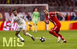15.04.2026,  Fussball UEFA Championsleague 2025/2026: Viertelfinale Rückspiel,  FC Bayern München - Real Madrid, in der Allianz-Arena München, v.li: Kylian Mbappe (Real Madrid) gegen Harry Kane (FC Bayern München) 