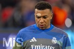 15.04.2026,  Fussball UEFA Championsleague 2025/2026: Viertelfinale Rückspiel,  FC Bayern München - Real Madrid, in der Allianz-Arena München, Kylian Mbappe (Real Madrid) beim Aufwärmen mit Pflaster auf der Stirn.