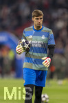 15.04.2026,  Fussball UEFA Championsleague 2025/2026: Viertelfinale Rückspiel,  FC Bayern München - Real Madrid, in der Allianz-Arena München, Torwart Fran Gonzalez (Real Madrid) beim Aufwärmen.