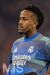 15.04.2026,  Fussball UEFA Championsleague 2025/2026: Viertelfinale Rückspiel,  FC Bayern München - Real Madrid, in der Allianz-Arena München, Eder Militao (Real Madrid) beim Aufwärmen mit Brillianten-Ohrringe