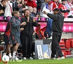 19.04.2026, Fussball Bundesliga 2025/2026, 30.Spieltag, FC Bayern München - VfB Stuttgart, in der Allianz-Arena München,   Trainer Vincent Kompany (FC Bayern München) jubelt.


