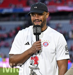 19.04.2026, Fussball Bundesliga 2025/2026, 30.Spieltag, FC Bayern München - VfB Stuttgart, in der Allianz-Arena München,   Trainer Vincent Kompany (FC Bayern München) beim Interview


