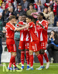 19.04.2026, Fussball Bundesliga 2025/2026, 30.Spieltag, FC Bayern München - VfB Stuttgart, in der Allianz-Arena München, Torjubel, Joshua Kimmich (FC Bayern München),Alphonso Davies (FC Bayern München),  Luis Diaz (FC Bayern München), Nicolas Jackson (FC Bayern München) 