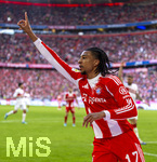 19.04.2026, Fussball Bundesliga 2025/2026, 30.Spieltag, FC Bayern München - VfB Stuttgart, in der Allianz-Arena München, Michael Olise (FC Bayern München) 