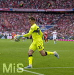 19.04.2026, Fussball Bundesliga 2025/2026, 30.Spieltag, FC Bayern München - VfB Stuttgart, in der Allianz-Arena München, Torwart Alexander Nübel (Stuttgart) 