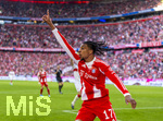 19.04.2026, Fussball Bundesliga 2025/2026, 30.Spieltag, FC Bayern München - VfB Stuttgart, in der Allianz-Arena München, Michael Olise (FC Bayern München) 