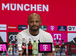 19.04.2026, Fussball Bundesliga 2025/2026, 30.Spieltag, FC Bayern München - VfB Stuttgart, in der Allianz-Arena München, Trainer Vincent Kompany (FC Bayern München) bei der Pressekonferenz