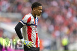 19.04.2026, Fussball Bundesliga 2025/2026, 30.Spieltag, FC Bayern München - VfB Stuttgart, in der Allianz-Arena München, Torwart Leonard Prescott (FC Bayern München) 