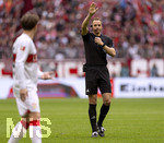 19.04.2026, Fussball Bundesliga 2025/2026, 30.Spieltag, FC Bayern München - VfB Stuttgart, in der Allianz-Arena München, Schiedsrichter Sören Storks