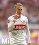 19.04.2026, Fussball Bundesliga 2025/2026, 30.Spieltag, FC Bayern München - VfB Stuttgart, in der Allianz-Arena München, Chris Führich (Stuttgart) unzufrieden