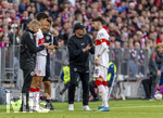 19.04.2026, Fussball Bundesliga 2025/2026, 30.Spieltag, FC Bayern München - VfB Stuttgart, in der Allianz-Arena München, Chema Andres Baixauli Jose Maria (Stuttgart), Trainer Sebastian Hoeneß (Stuttgart), Atakan Karazor (Stuttgart) 