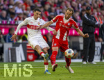 19.04.2026, Fussball Bundesliga 2025/2026, 30.Spieltag, FC Bayern München - VfB Stuttgart, in der Allianz-Arena München, von links:  Bilal El Khannouss (Stuttgart), Harry Kane (FC Bayern München) 