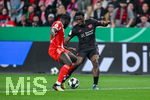 22.04.2026, Fussball DFB-Pokal  2025/2026 Halbfinale, Bayer Leverkusen - FC Bayern München, in der BayArena Leverkusen. Dayot Upamecano (FC Bayern München)  , Ernest Poku (Bayer Leverkusen)  