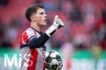 22.04.2026, Fussball DFB-Pokal  2025/2026 Halbfinale, Bayer Leverkusen - FC Bayern München, in der BayArena Leverkusen. Jannis Bärtl (FC Bayern München)  