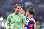 22.04.2026, Fussball DFB-Pokal  2025/2026 Halbfinale, Bayer Leverkusen - FC Bayern München, in der BayArena Leverkusen. Manuel Neuer (FC Bayern München), Jannis Bärtl (FC Bayern München)  


