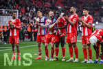 22.04.2026, Fussball DFB-Pokal  2025/2026 Halbfinale, Bayer Leverkusen - FC Bayern München, in der BayArena Leverkusen. Michael Olise (FC Bayern München), Jamal Musiala (FC Bayern München) , Konrad Laimer (FC Bayern München)  , Dayot Upamecano (FC Bayern München)  , Jonathan Tah (FC Bayern München)  , Min-Jae Kim (FC Bayern München)  


