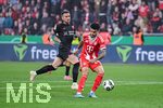 22.04.2026, Fussball DFB-Pokal  2025/2026 Halbfinale, Bayer Leverkusen - FC Bayern München, in der BayArena Leverkusen. Luis Diaz (FC Bayern München) erzielt das Tor zum 0:2, 


