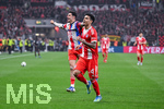 22.04.2026, Fussball DFB-Pokal  2025/2026 Halbfinale, Bayer Leverkusen - FC Bayern München, in der BayArena Leverkusen. Luis Diaz (FC Bayern München) freut sich über das Tor zum 0:2, 


