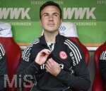 25.04.2026, Fussball 1. Bundesliga 2025/2026, 31.Spieltag, FC Augsburg - Eintracht Frankfurt, in der WWK-Arena Augsburg. Mario Götze (Eintracht Frankfurt) auf der Ersatzbank
 

