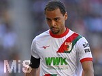 25.04.2026, Fussball 1. Bundesliga 2025/2026, 31.Spieltag, FC Augsburg - Eintracht Frankfurt, in der WWK-Arena Augsburg. Alexis Julian Claude-Maurice (FC Augsburg) nachdenklich.
 

